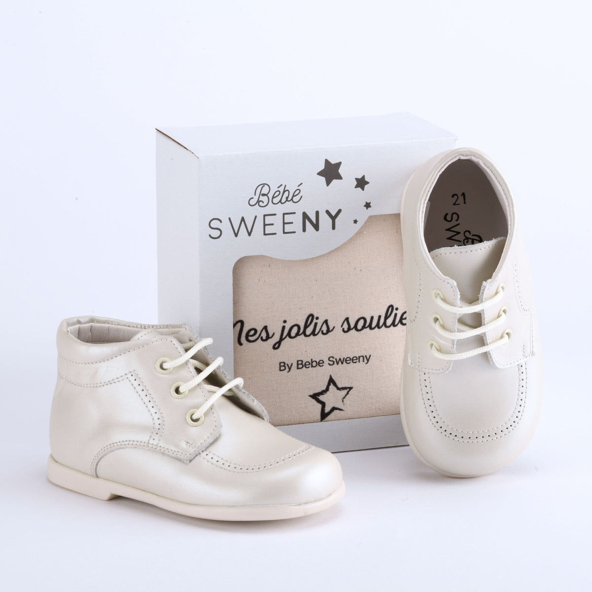 Baby Pearly Ivory Leather Walker Shoes 26 (5-6y) Baby Pearly Ivory Leather Walker Shoes 26 (5-6y)