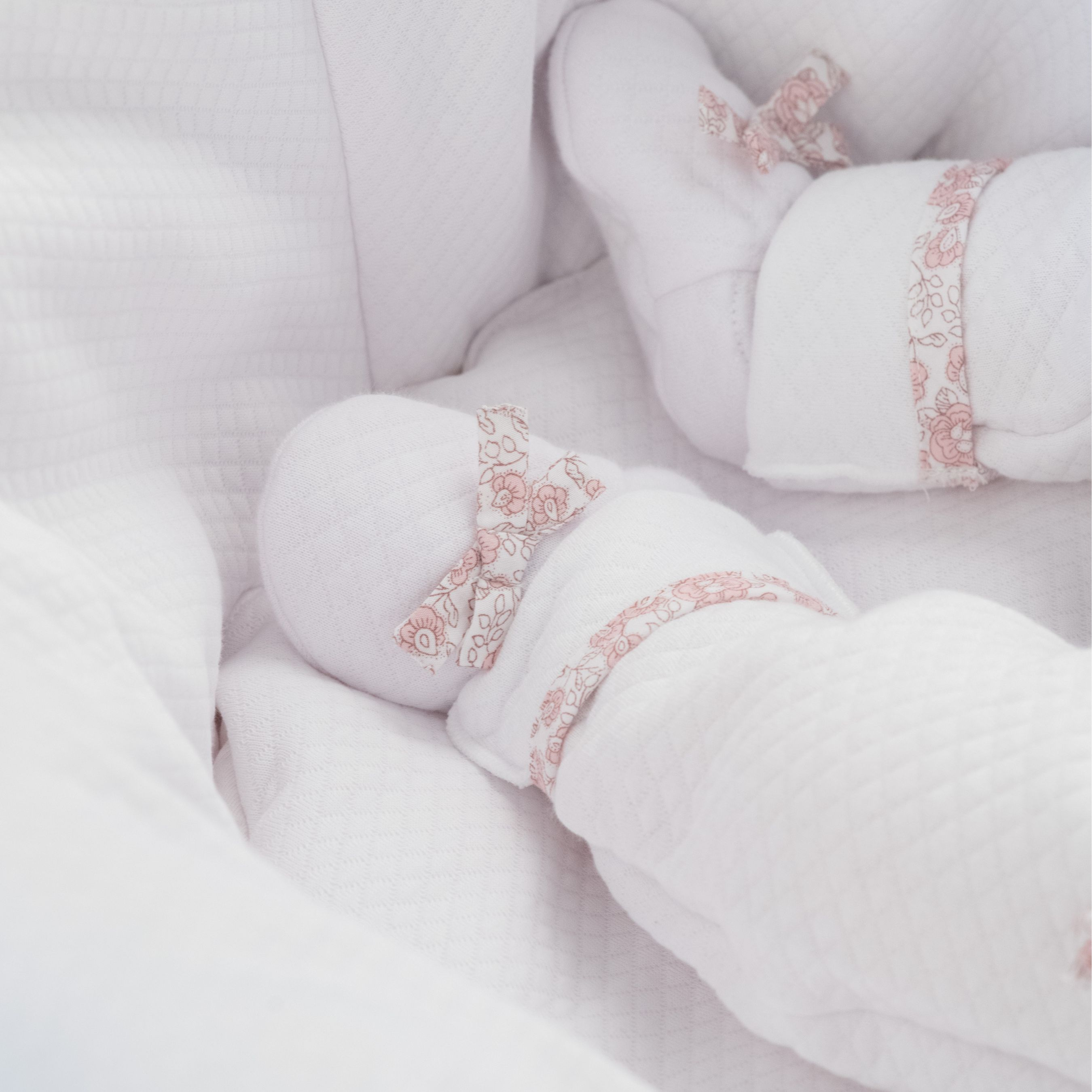 Baby Girls  | Hats, Booties & Mittens