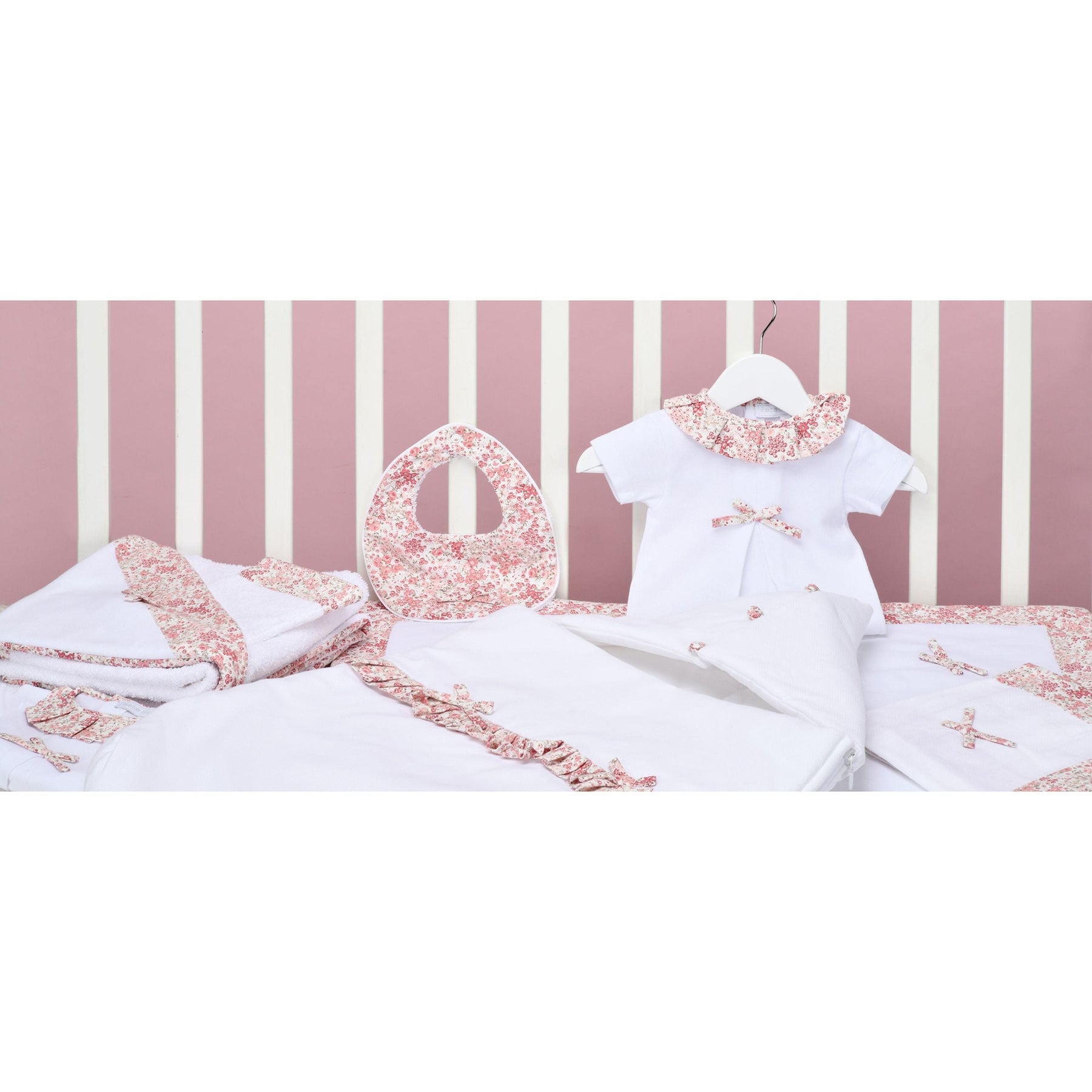 Petal Pink Bows Crib Sheet